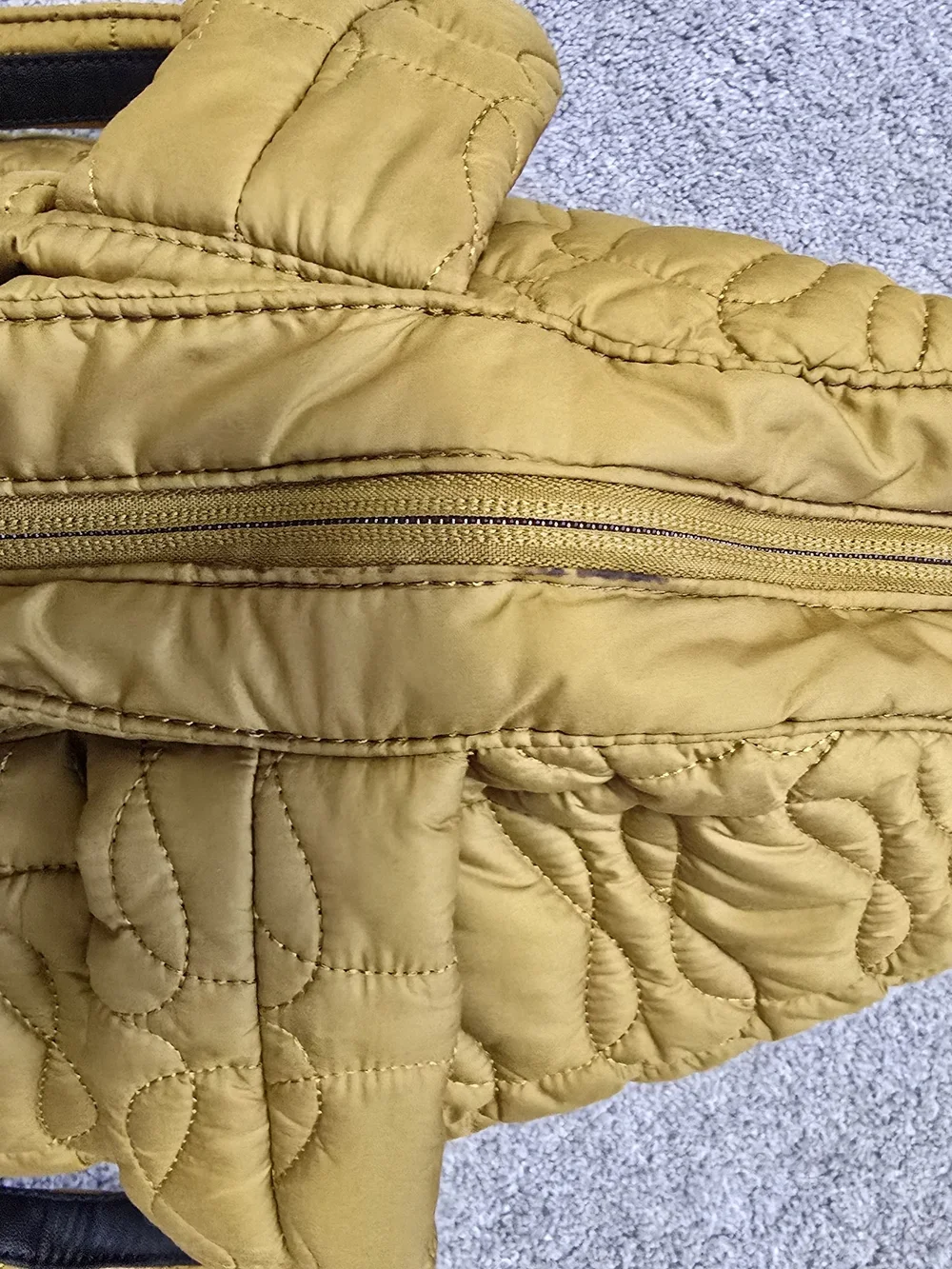Lululemon Quilted Embrace Tote Bag 20L